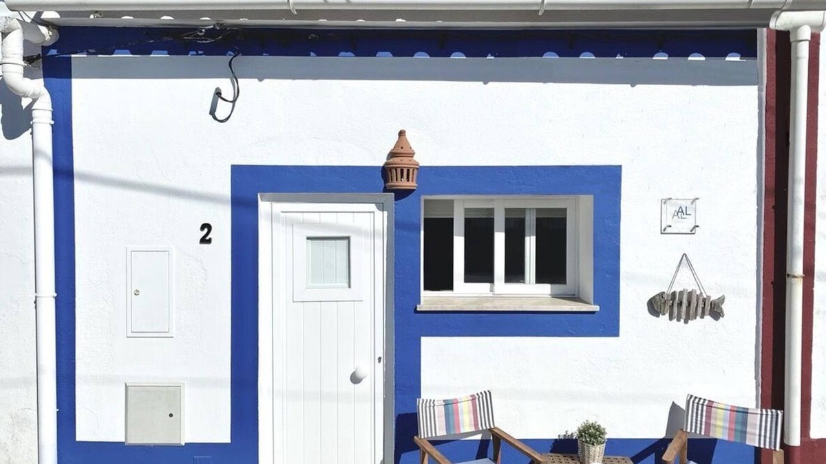 Alfarim House | Casinha Azul near Meco Beach