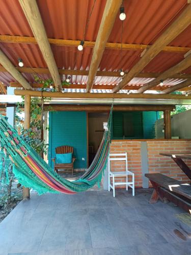 Morretes Ski Chalet | Casinhas do Rio - Casinha Azul na Floresta