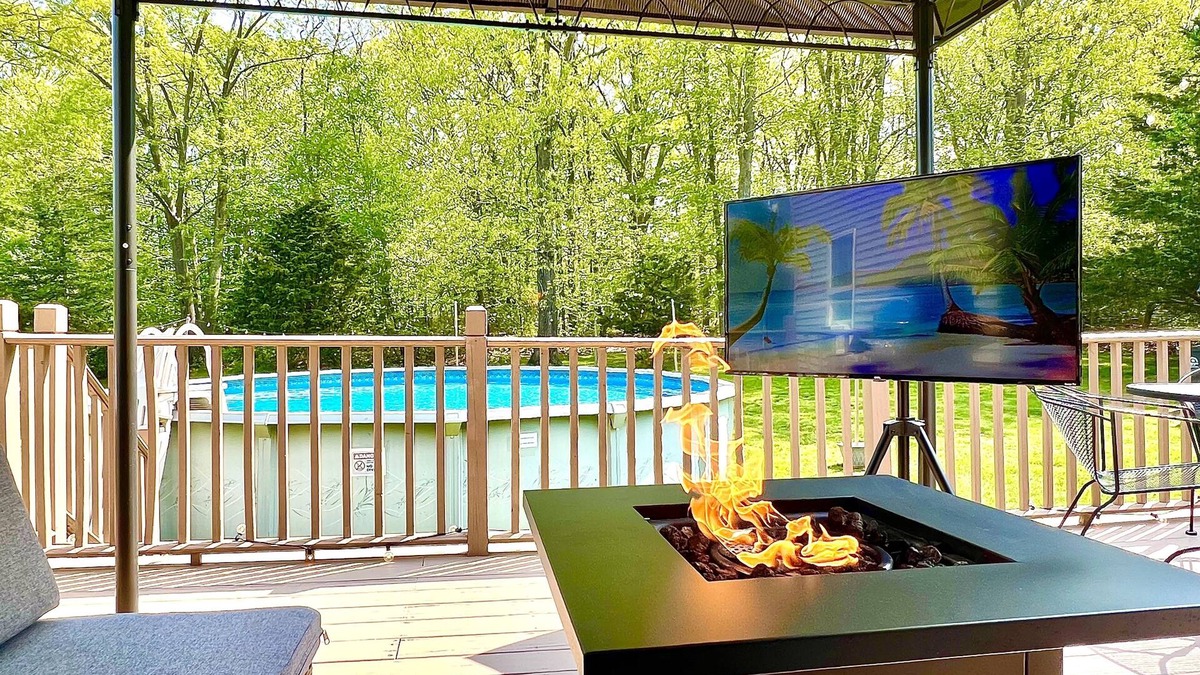 Montville House | Casino Stay & Play House