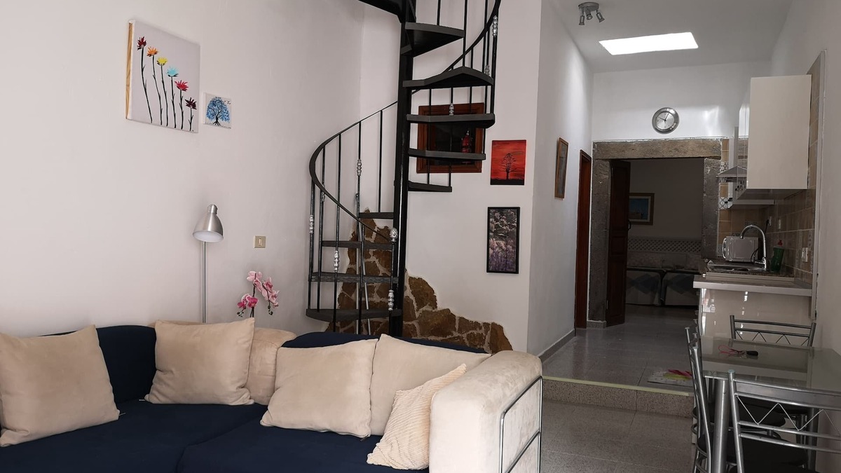 San Bartolome de Tirajana Apartment | Casita Saro, located in the Valley of 1000 palm trees 🌴 with terrace.
