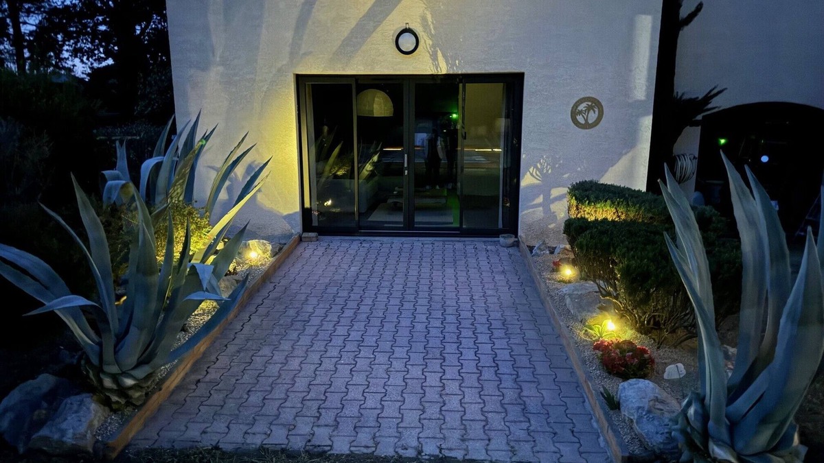 Saint-Genis House | CASITA LATINA