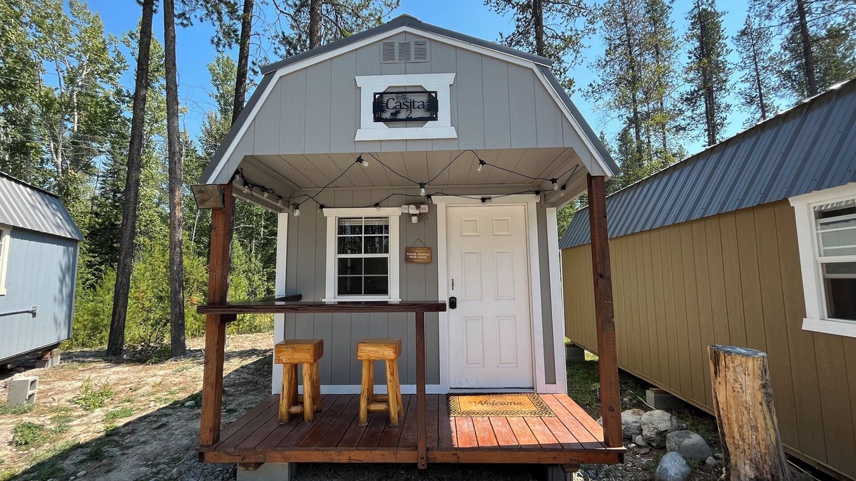 West Glacier Cabin | Casita 2, Tiny Home in Wood Area, 1 Mile From Glacier Entrance- 2 Guests
