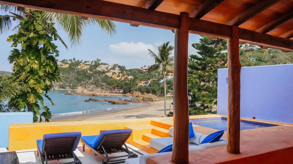 Costa Careyes House | Casita 302 | Beachfront & jacuzzi