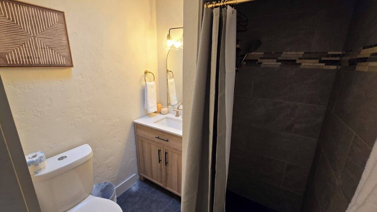 Manitou Springs Cabin | Casita 4: Historic Studio Retreat