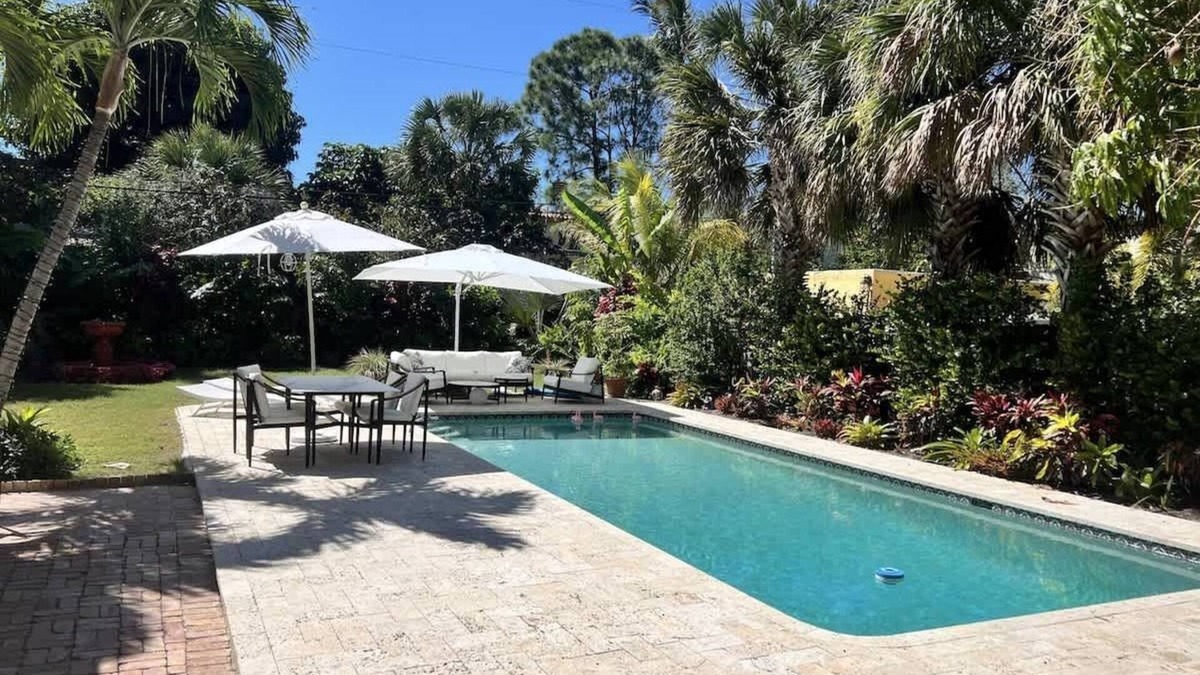 Flamingo Parks Cottage | Casita Atala - Nestle into a Tropical Designer Retreat with Shared Pool