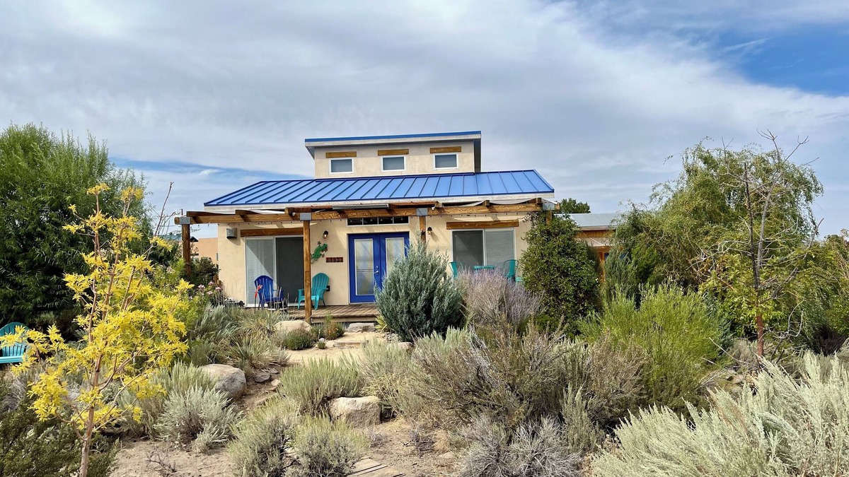 Reno Cottage | Casita Azul- sanctuary at the foot of the Sierra Nevada