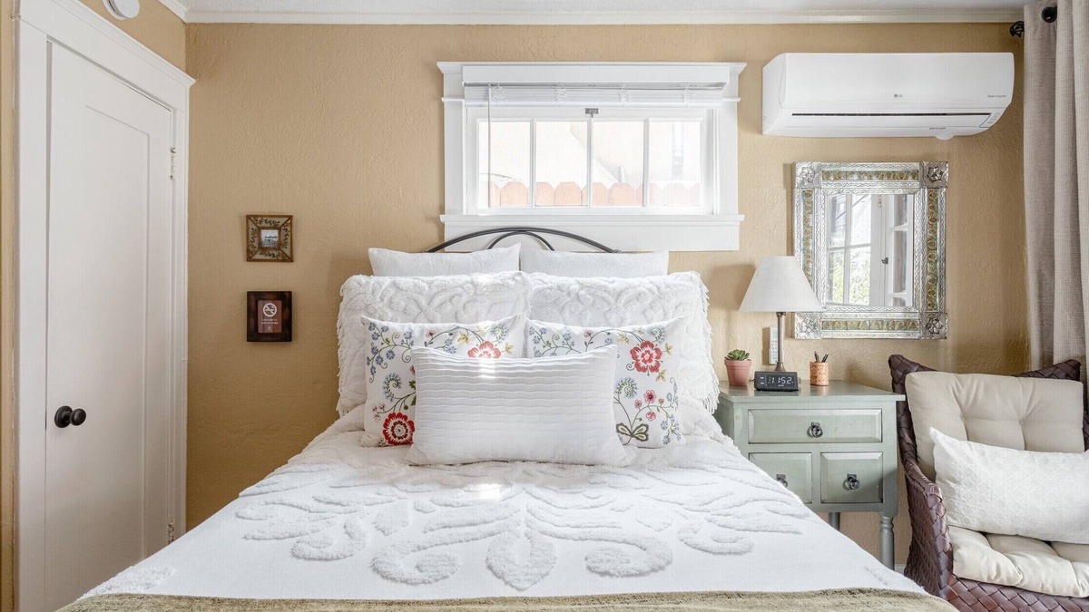 Cal Heights House | Casita Charm, Cozy Character