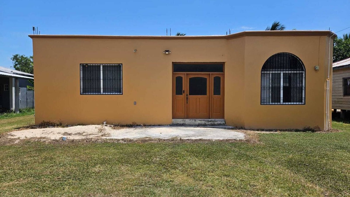 Corozal House | Casita Cocoa 3-bedroom house in delightful Corozal Town with AC
