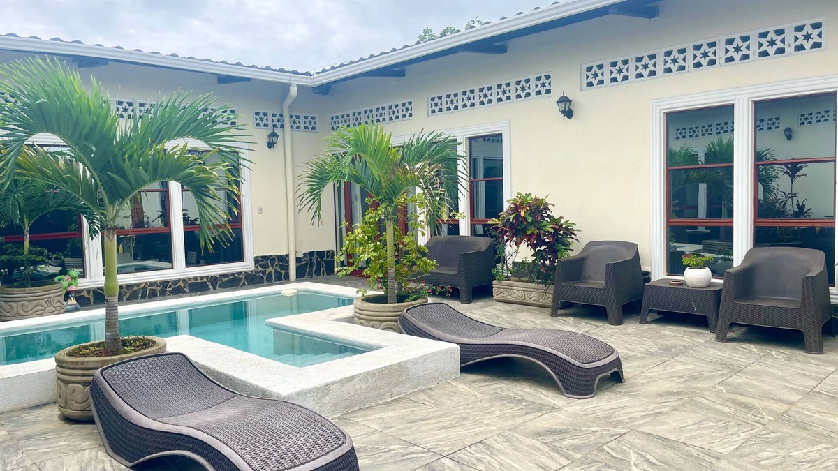 Catarina House | Casitas Catarina “A home away from home”