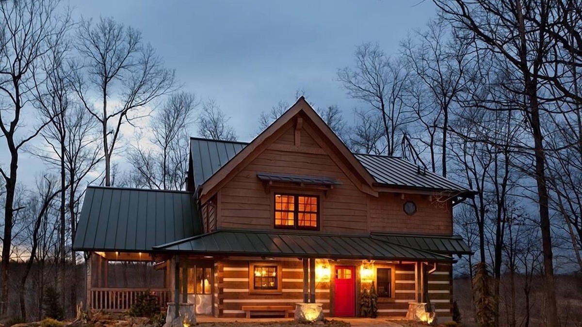Springfield Cottage | Caspian Cottage - Secluded log cabin on 150 acres
