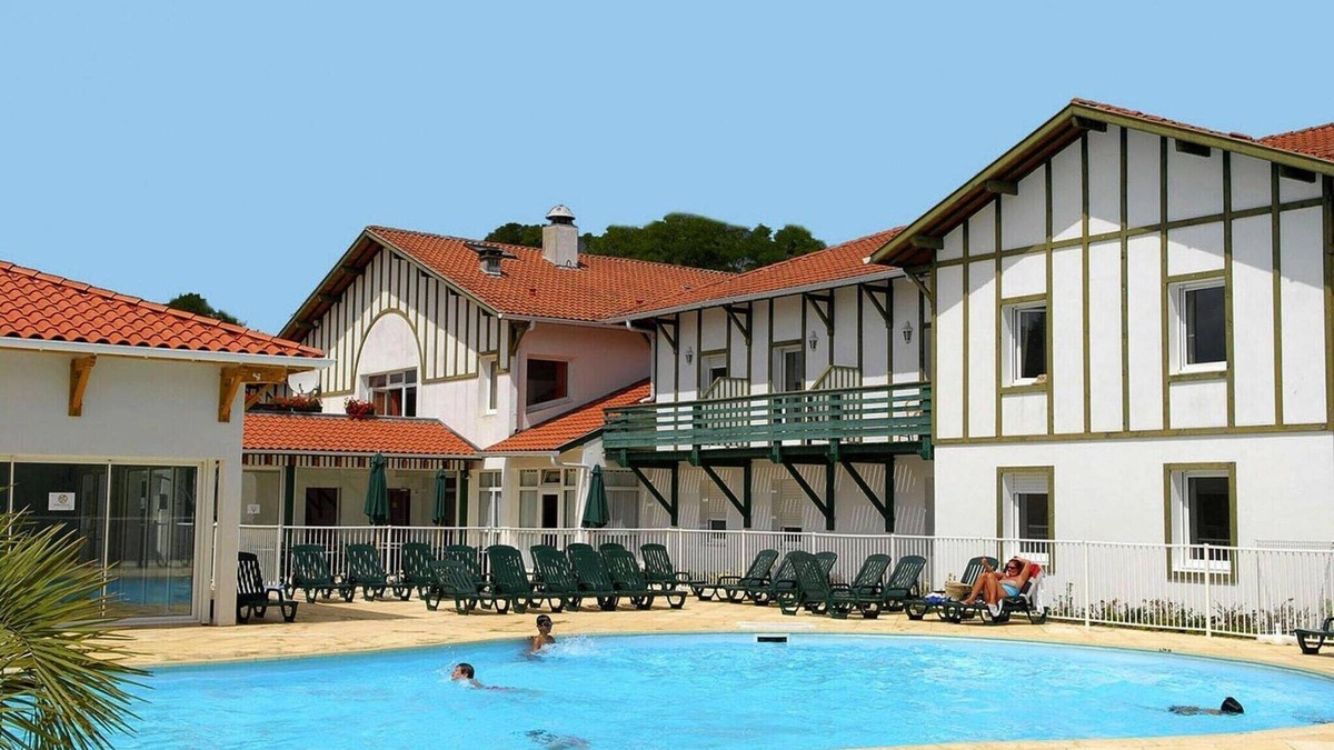 Cassen House | Cassen Residence Les Hameaux Stay