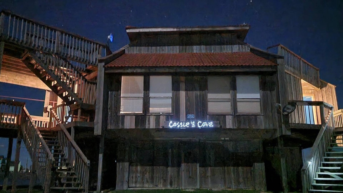 Matagorda Condo | Cassie's Cove is a perfect multi family getaway
