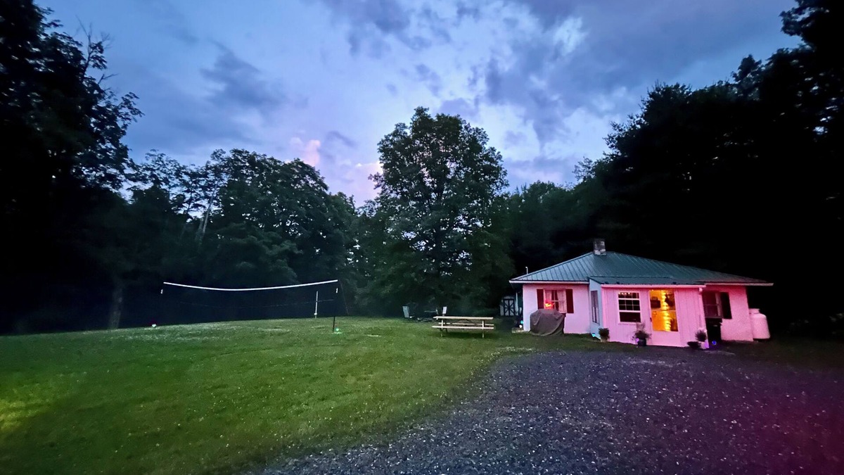 Coudersport Cottage | Cassio’s Cottage - A private, cozy little place under PoCo’s dark skies