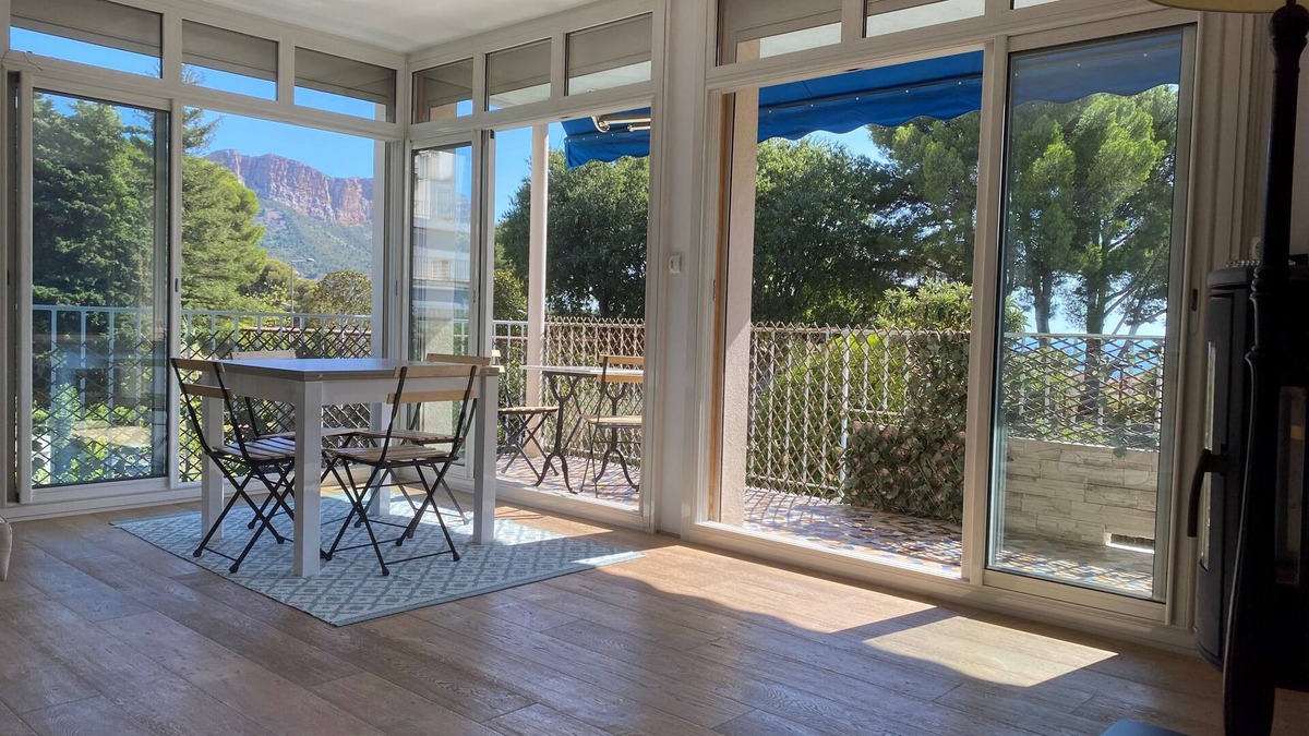 Cassis Apartment | Cassis - lovely apartment very bright, downtown, sea and castle