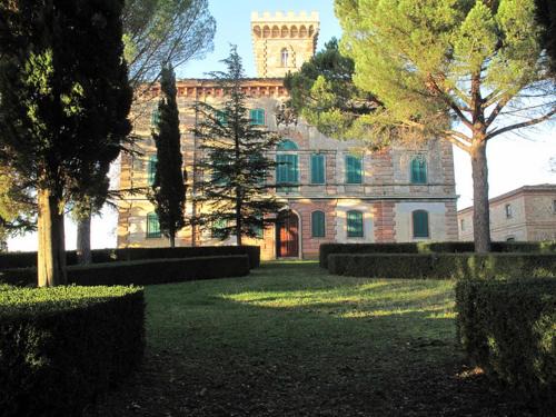 Castelnuovo di Val di Cecina House | Castello di Vecchienna