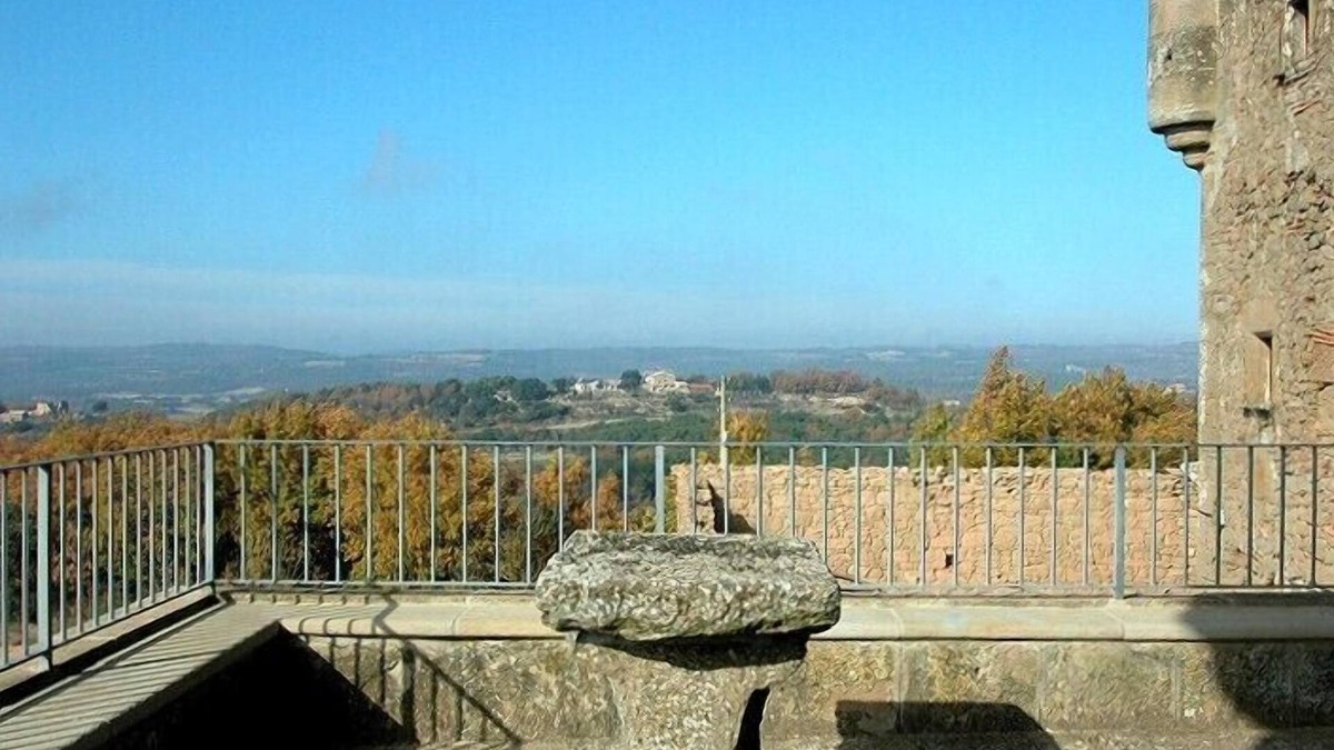 Pinos House | CASTELL TRISOR - beautiful holiday 'castle' with fantastic pool area