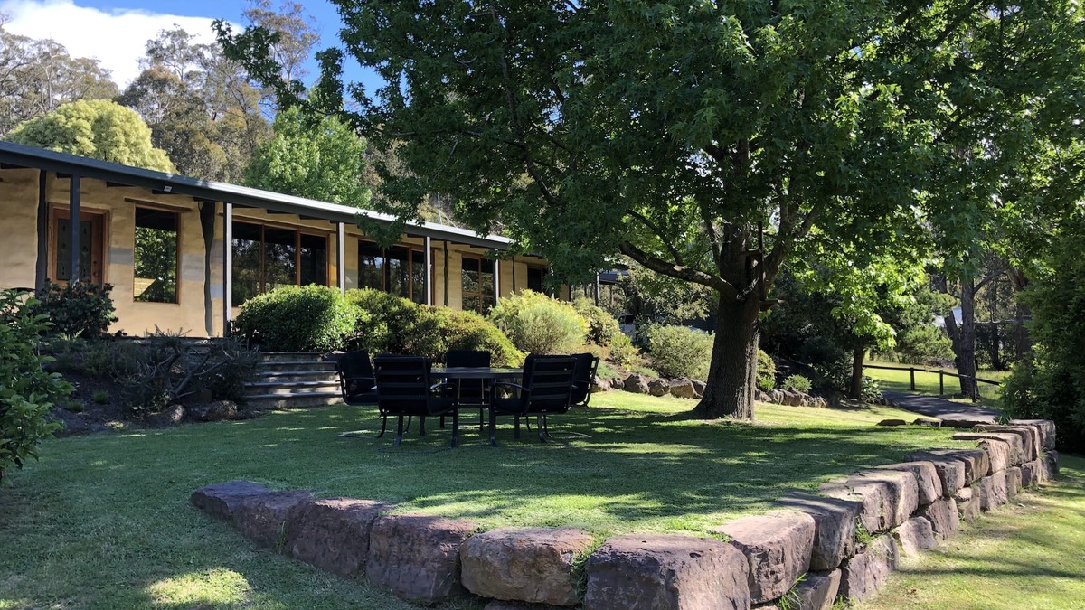 Castella House | Castella Country Retreat - Mudbrick