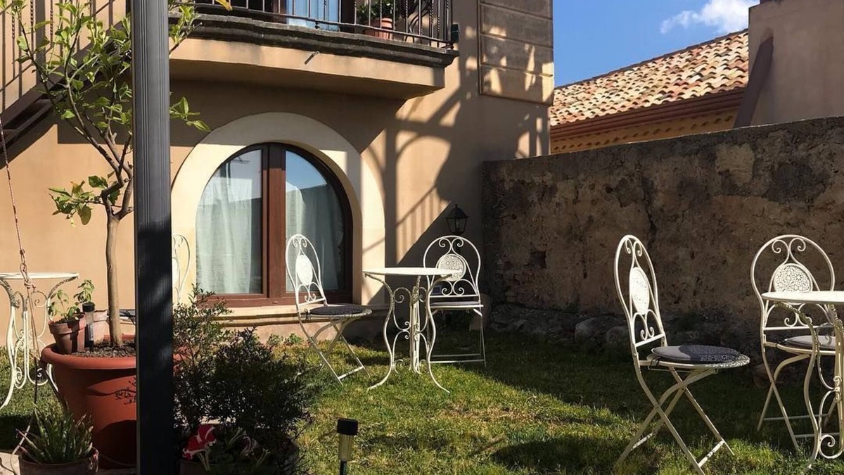 Nizza di Sicilia Bed & Breakfast | Castello D'Alcontres B&B