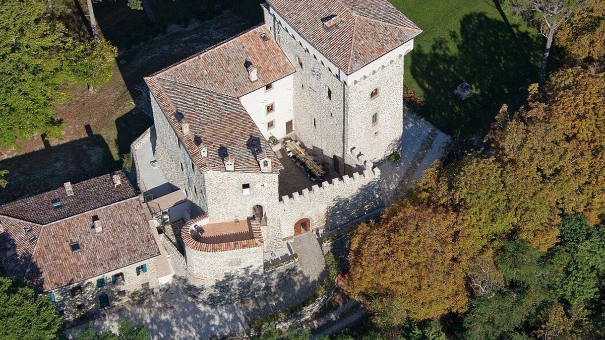 Monteluiano Villa | Castello dei Principi: A charming six-story castle surrounded by the greenery, with Free WI-FI.