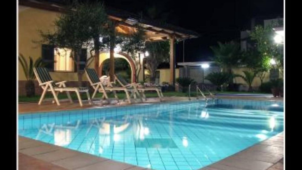 Villaggio Coppola Villa | Castelvolturno: Casa Vacanza Villamaria