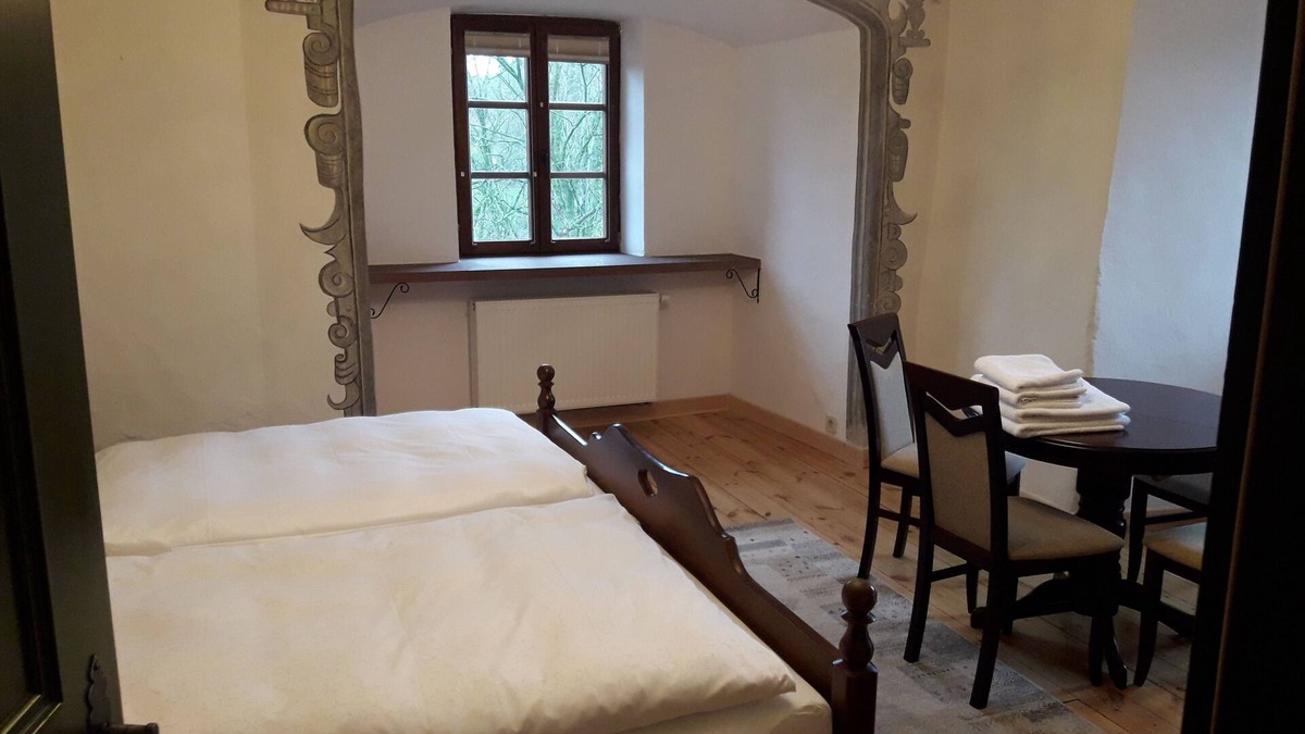 Baiertal House | Castle Apartment 5 - A Place in the Green