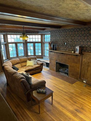 Davenport House | Castle Cicali