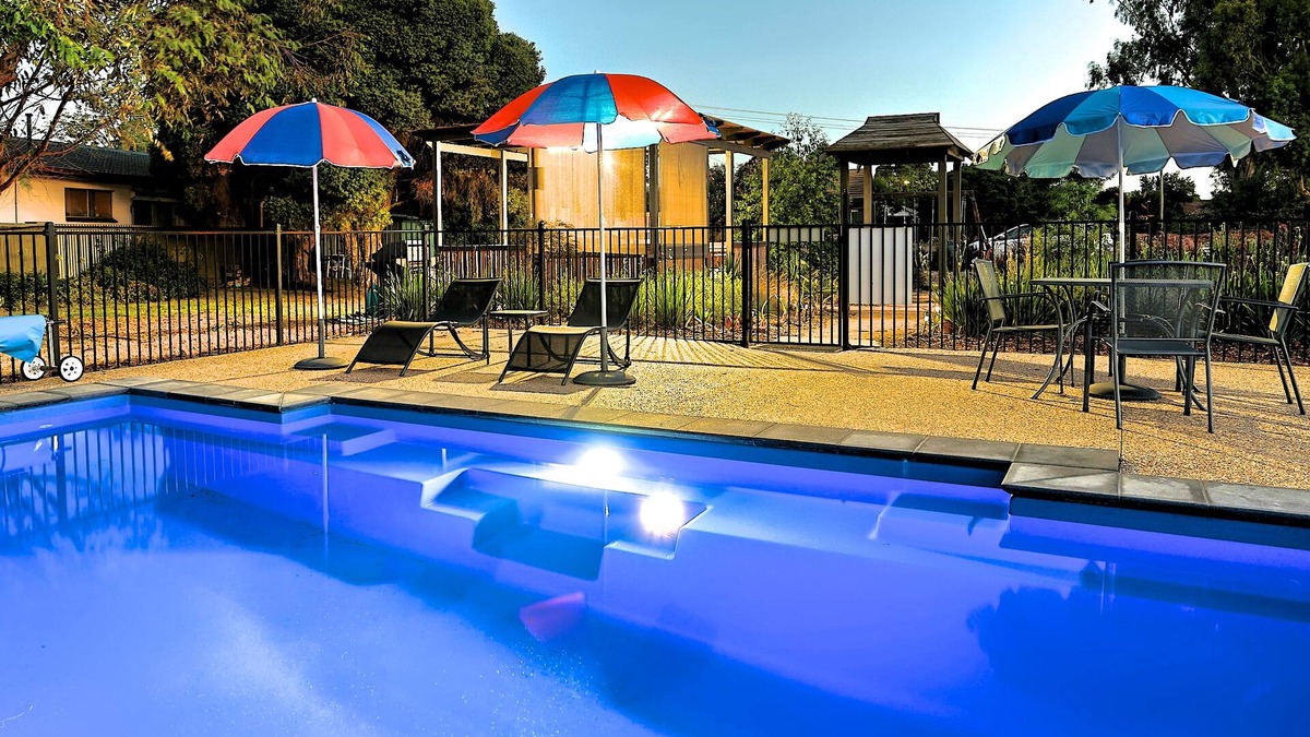 Euroa Bed & Breakfast | Castle Creek Motel