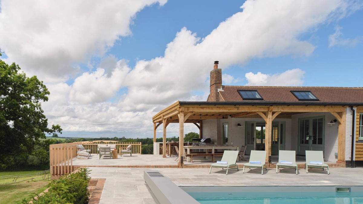 Crowborough Cottage | CASTLE HILL COTTAGE, character holiday cottage in Crowborough