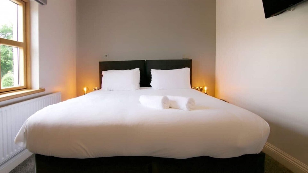 Enniskillen House | Castle Hume 18 · Escape Ordinary at Castle Hume No.18