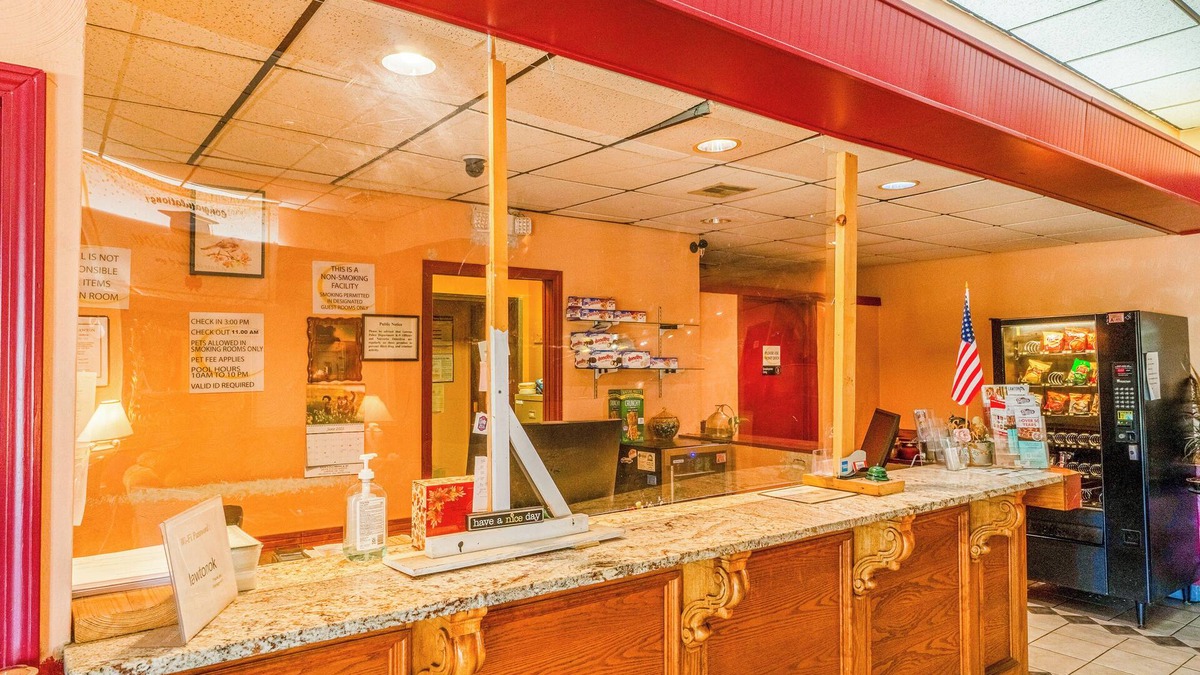 Lawton Hotel | Castle Inn & Suites by OYO Lawton