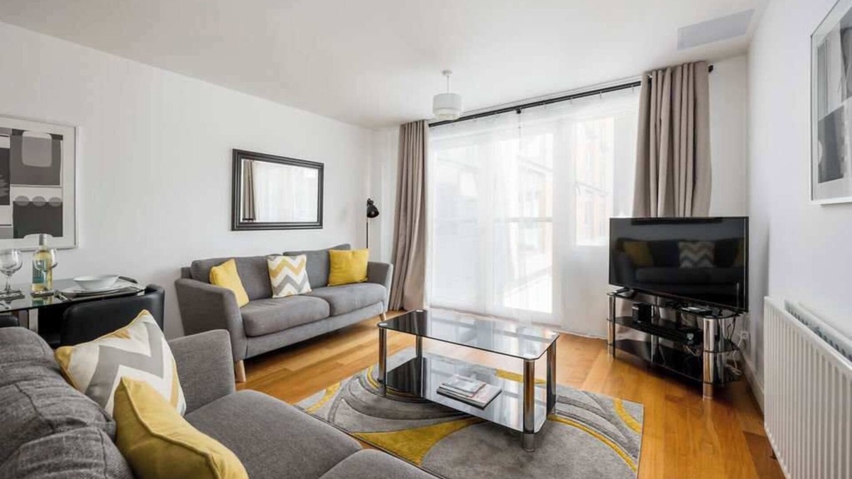 Poole Apartment | Castle Lanes - Minutes from Poole Quay