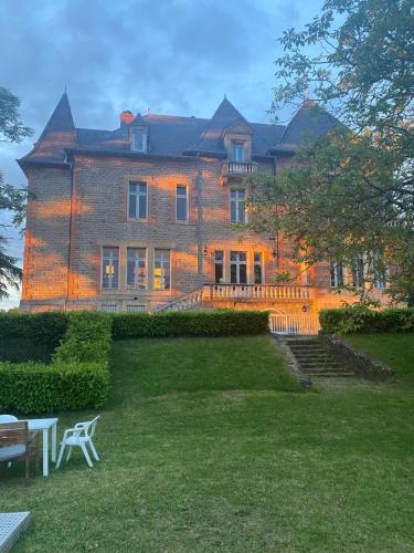 Varenne-Saint-Germain House | Castle Of Saint Germain Des Rives