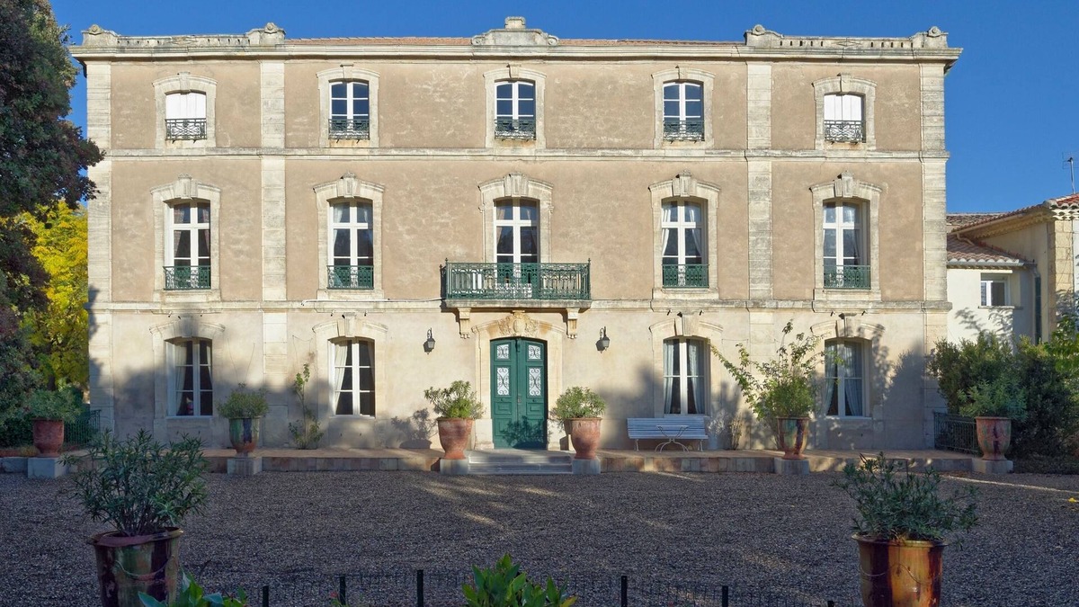 Meze Other | Castle, Pool & Park, 15 km from beaches & Sète