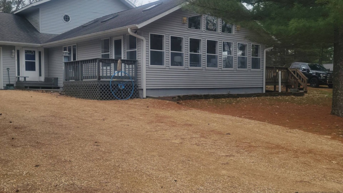 Friendship House | Castle Rock Lake area- Large Home-Great Getaway sleeps 12 -14n