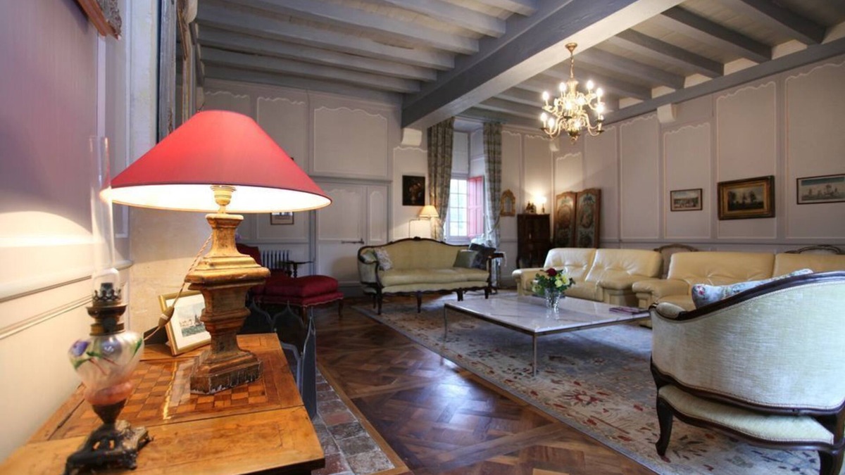 Soulignonne House | Castle: Royan (30 min), luxury, calm and pleasure, France Castle