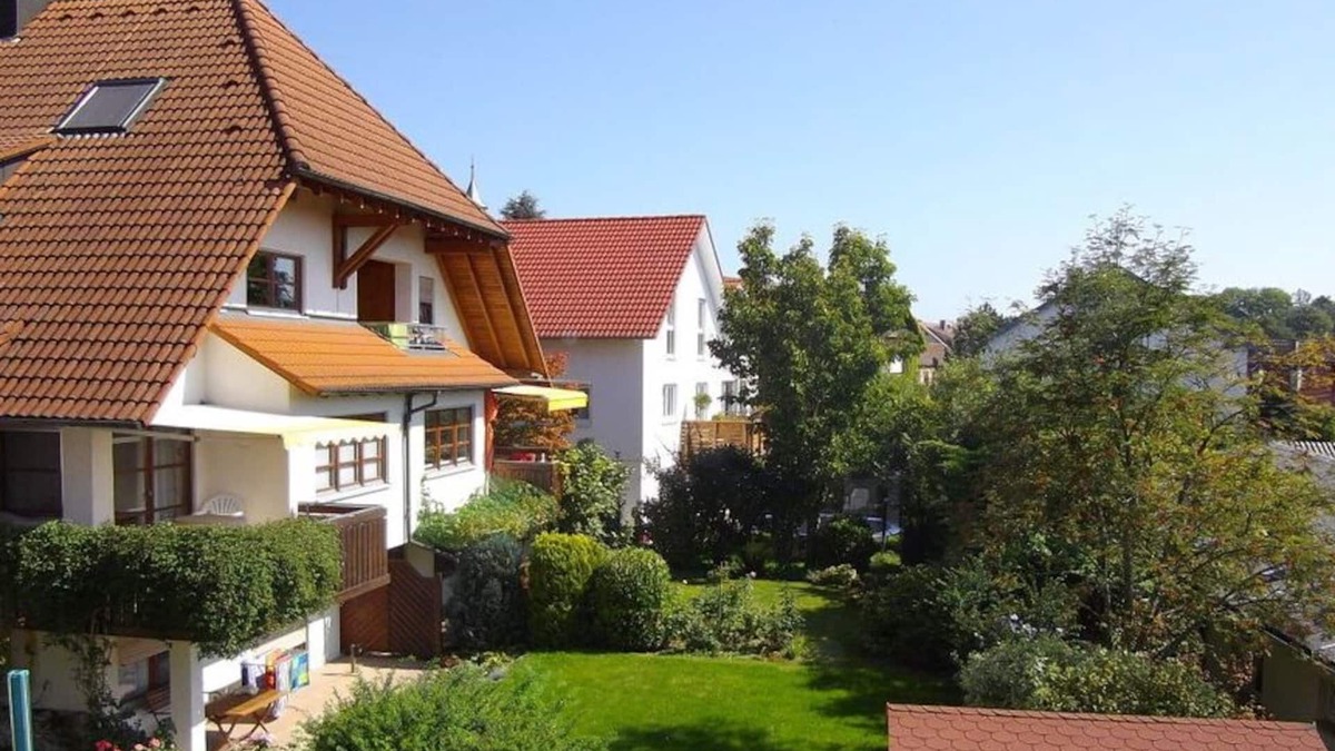Markdorf House | Castle View Comfortable Holiday Residence