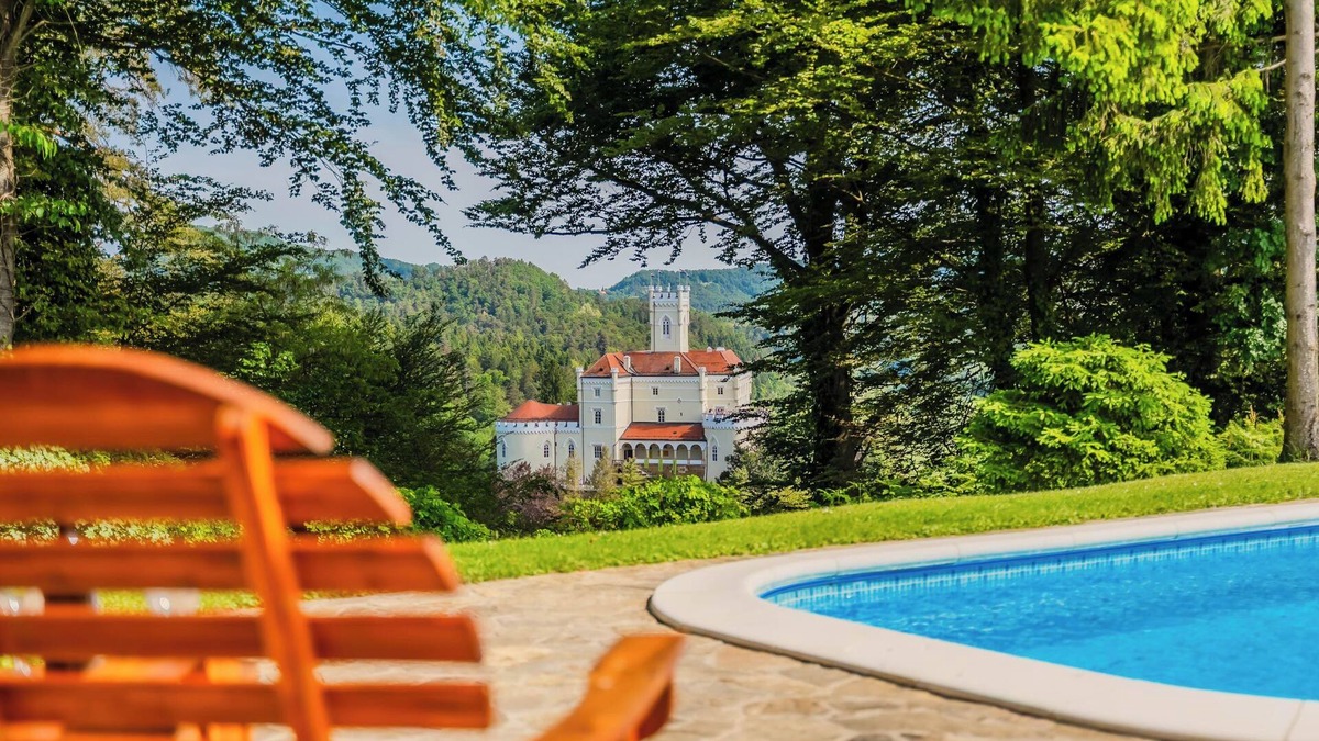 Bednja House | Castle View Haven With Wellness And Pool, Trakošćan, Croatia