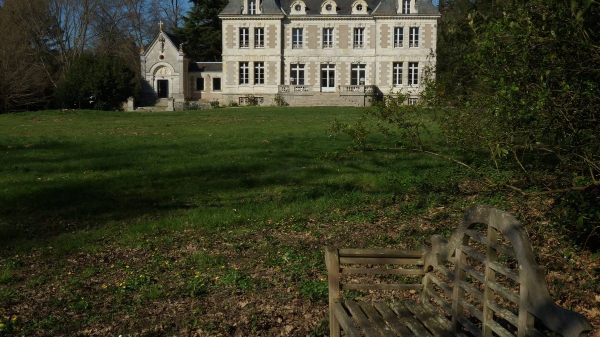 La Paquelais House | Castle with XXL chapel