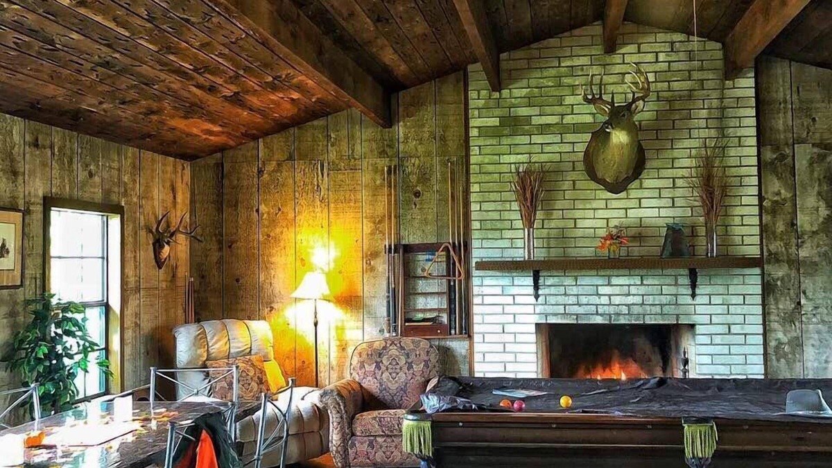 Dinero House | Casual, Country Home with View of Lake Corpus Christi