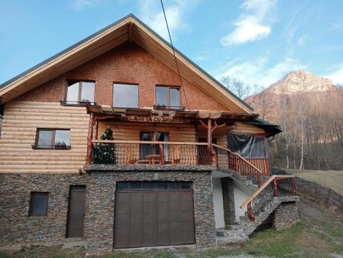 Dragoslavele Villa | CASUTA CU SINDRILA