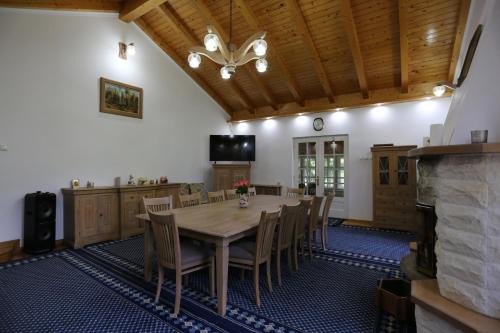 Sugag House | Casuta cu Zorele