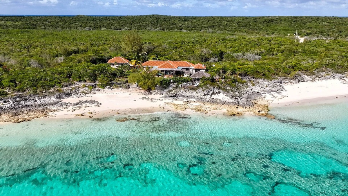 Pigeon Cay House | Cat's Cove, Pigeon Cay - 2 Acres w/Private Beach