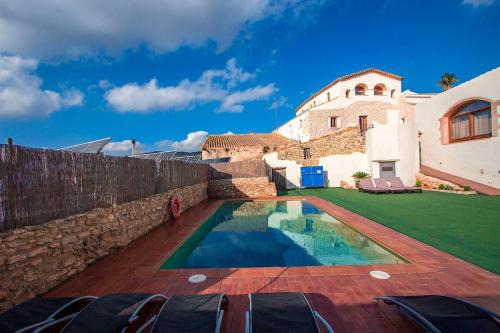 La Bisbal del Penedes Villa | Catalunya Casas Captivating Villa in the Vineyard close to Sitges