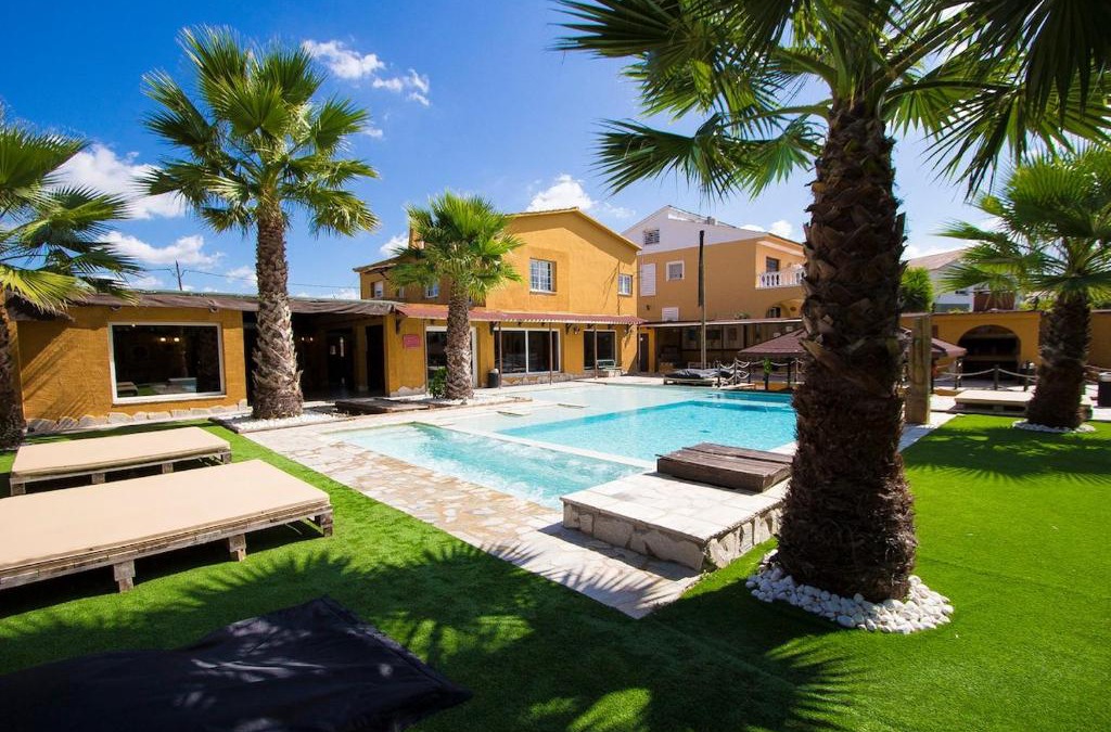 Rubi Villa | Catalunya Casas Relax and Recharge - only 34km from Barcelona!