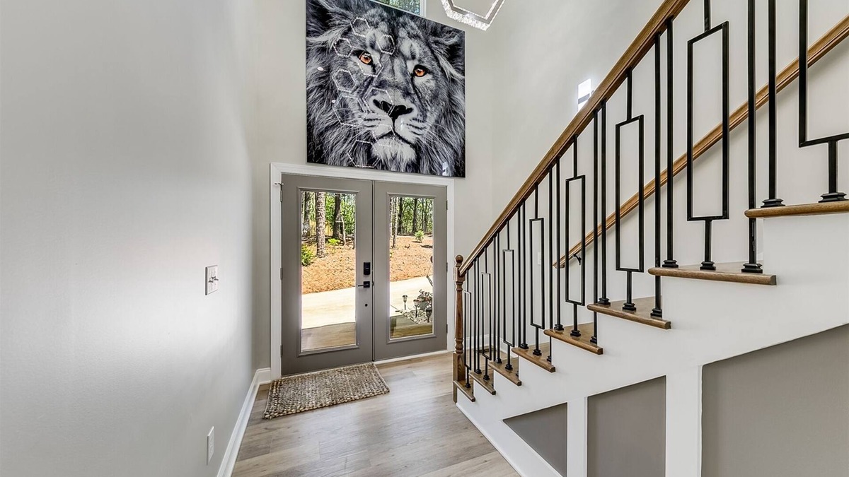 Helen House | Catalytic– Kentucky Derby Themed Mountain Getaway