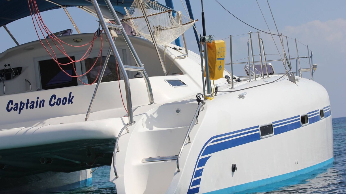 Lavrio Boat Rental | Catamaran cruise with skipper and hostess