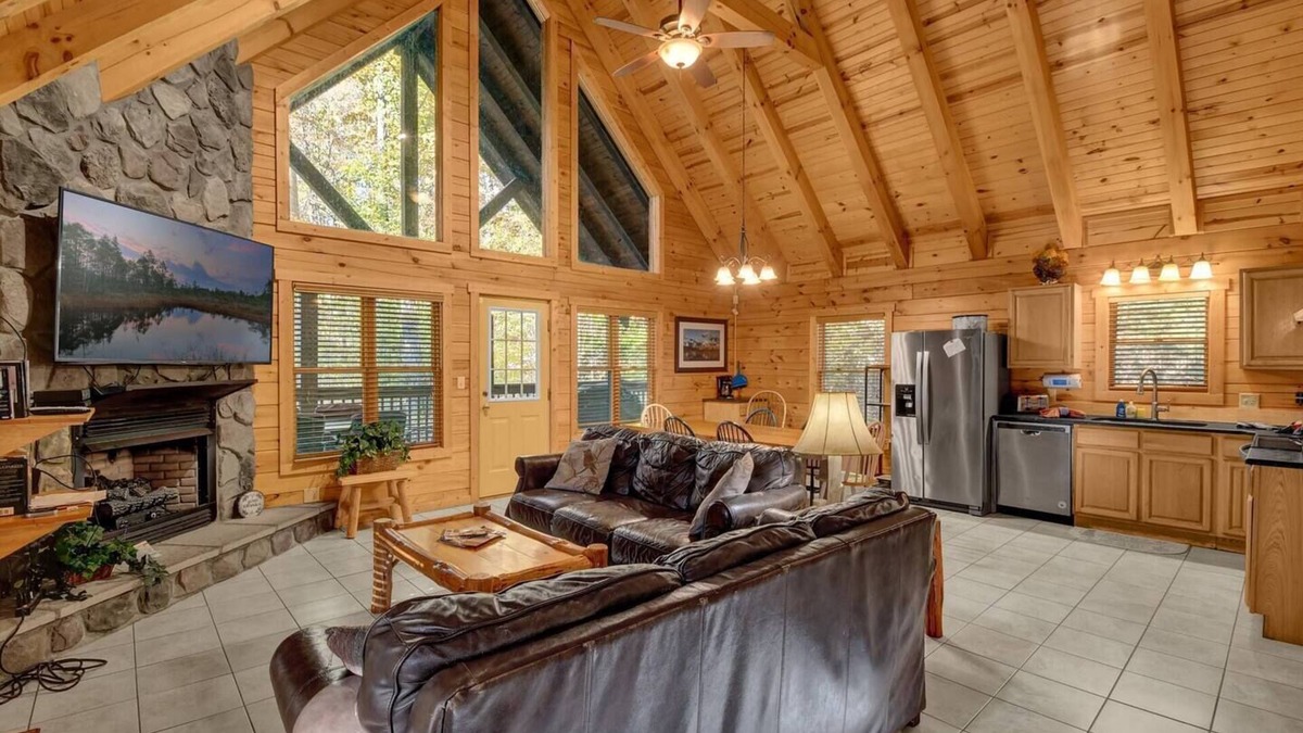 Carbon Hill Cabin | Catbird Cabins (Hocking Hills area)