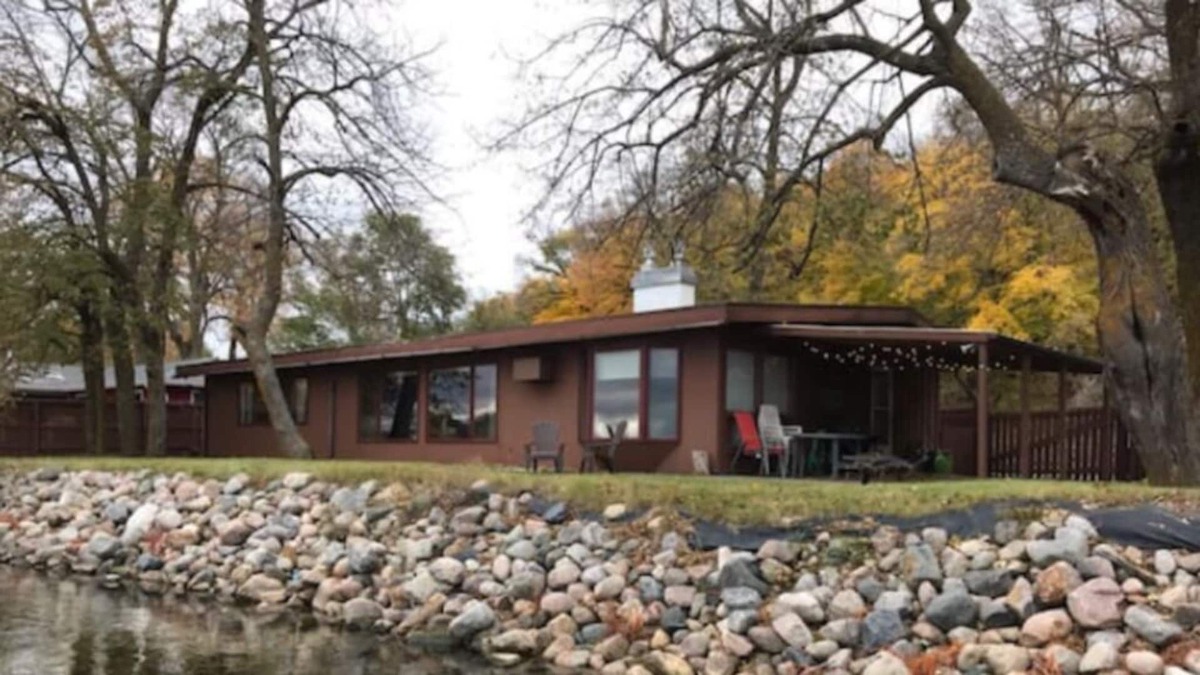 Alexandria Cabin | Catch and Relax on the Chain of Lakes
