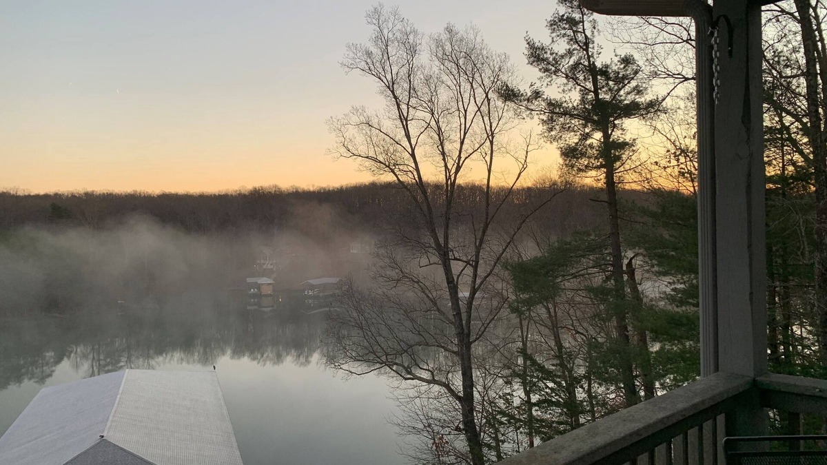 Huddleston Condo | CATCHING RAEs on Quiet Cove
