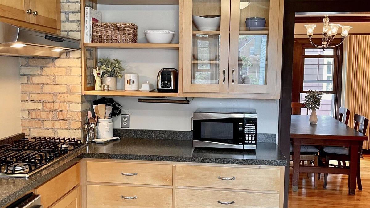 Two Rivers House | Cate's Place: Charming home just minutes from Ice Age Trail & Neshotah Beach